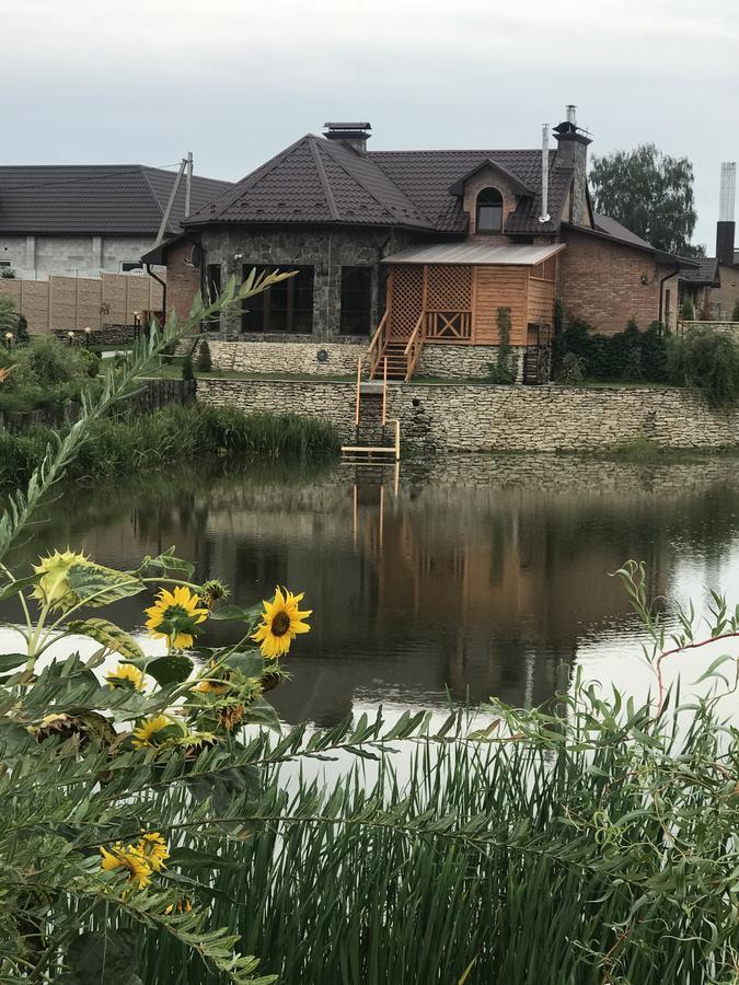 Готельно-Ресторанний Комплекс Прованс Парк Poceaiiv Exterior foto
