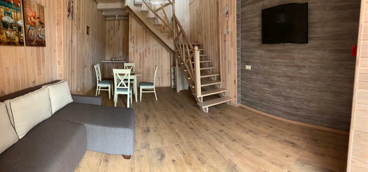 Готельно-Ресторанний Комплекс Прованс Парк Poceaiiv Exterior foto